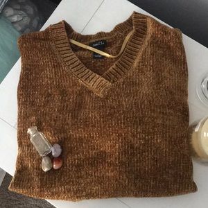 fuzzy rue 21 burnt orange knit v neck sweater